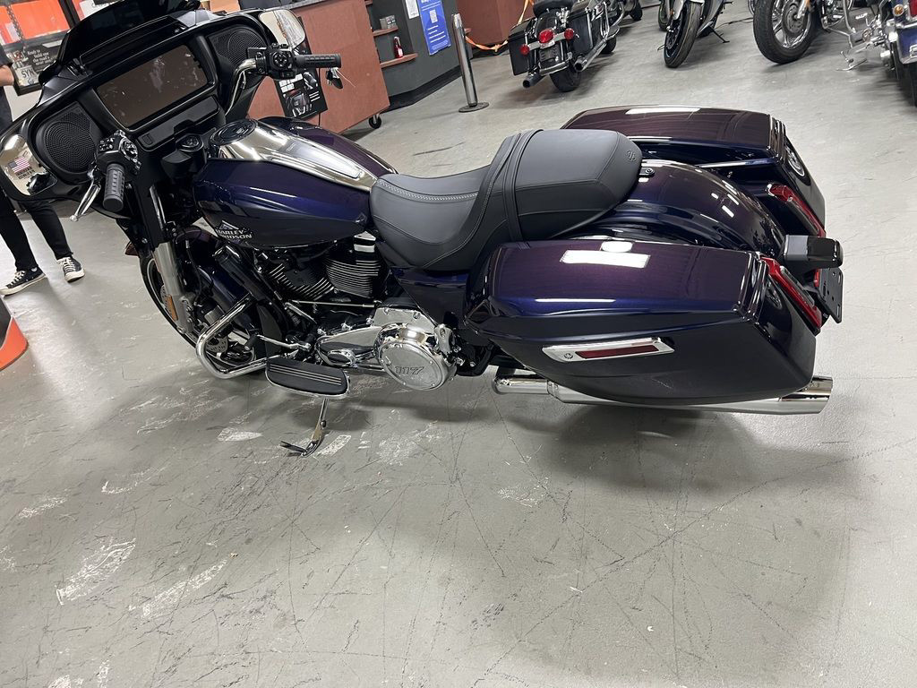 Street Glide®