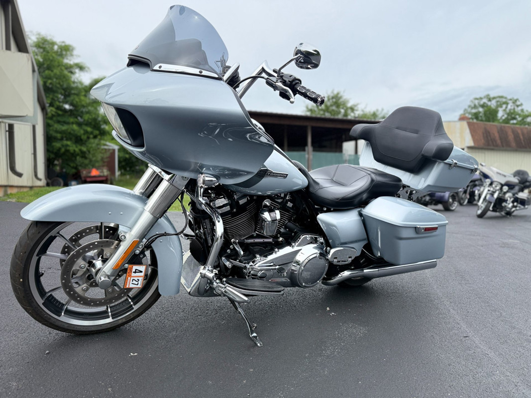 Road Glide®