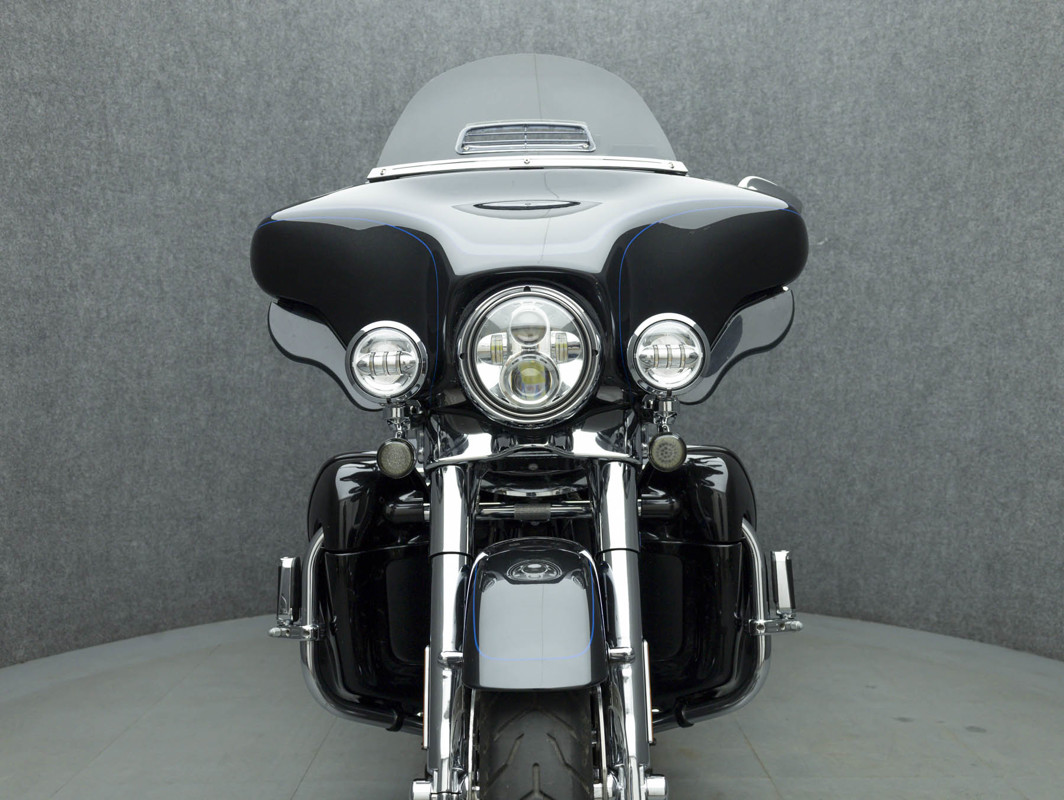 CVO® Ultra Classic® Electra Glide® 110th Anv. Ed.