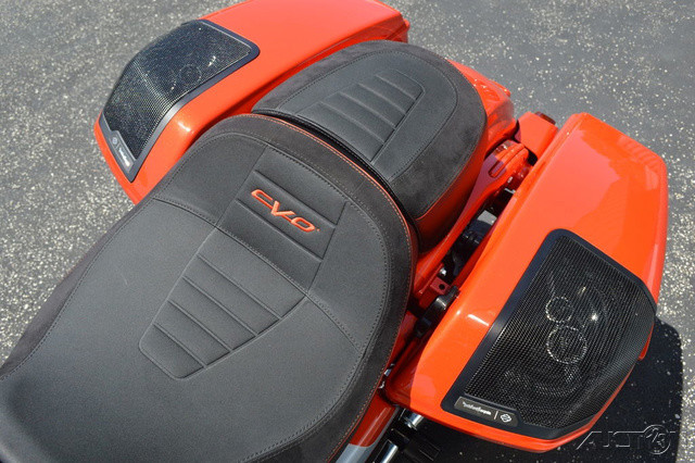 CVO® Road Glide®