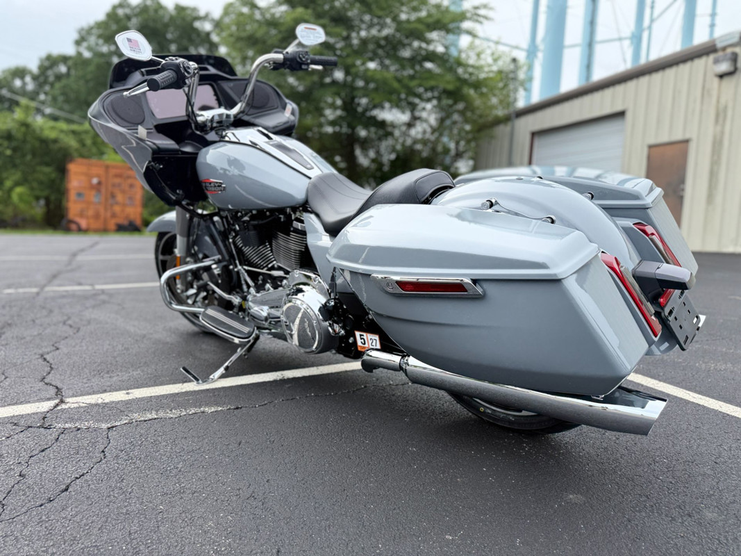 Road Glide®