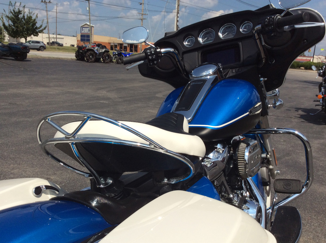 Electra Glide® Revival