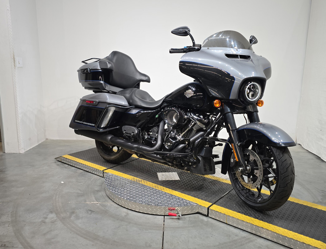 Street Glide® Special