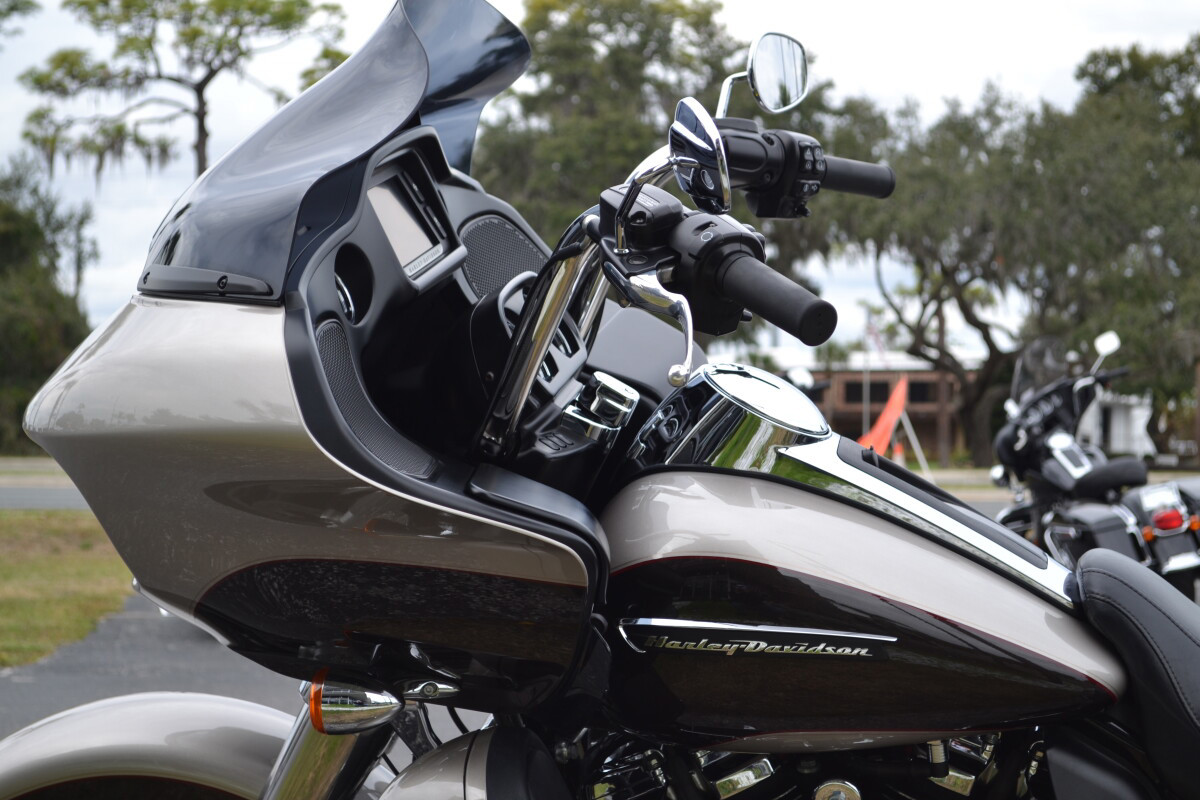 Road Glide® Ultra