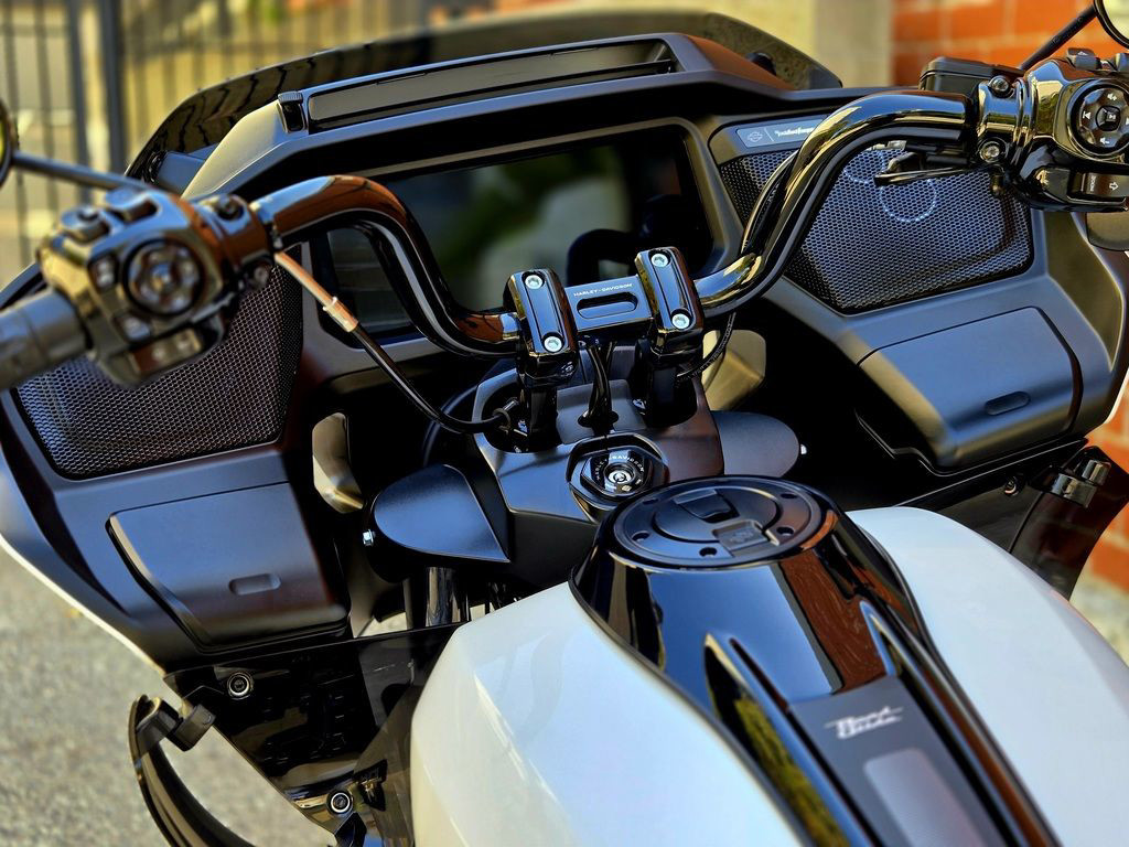 Road Glide®