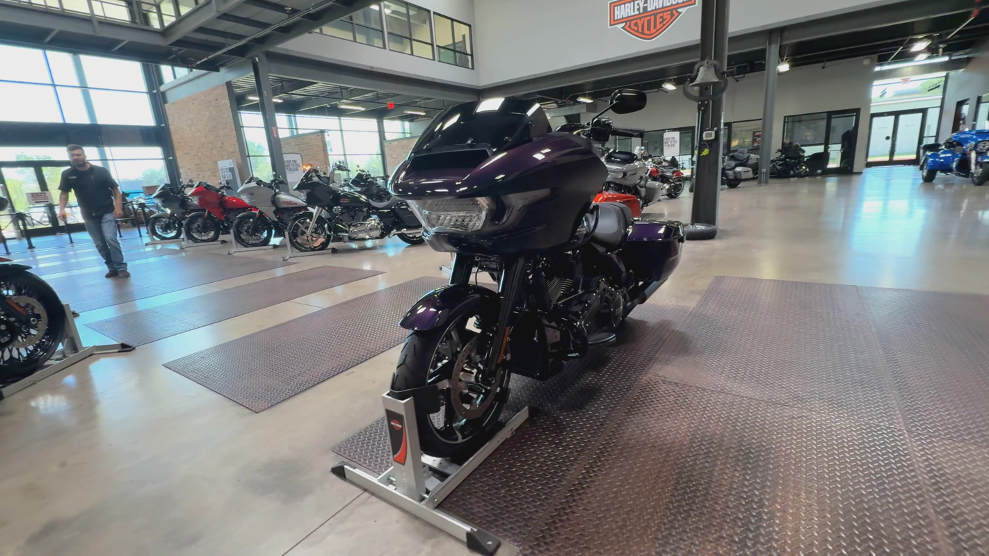 Road Glide®