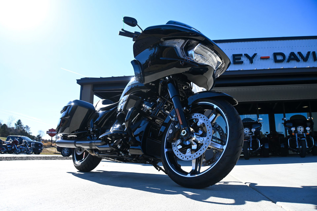 Road Glide®