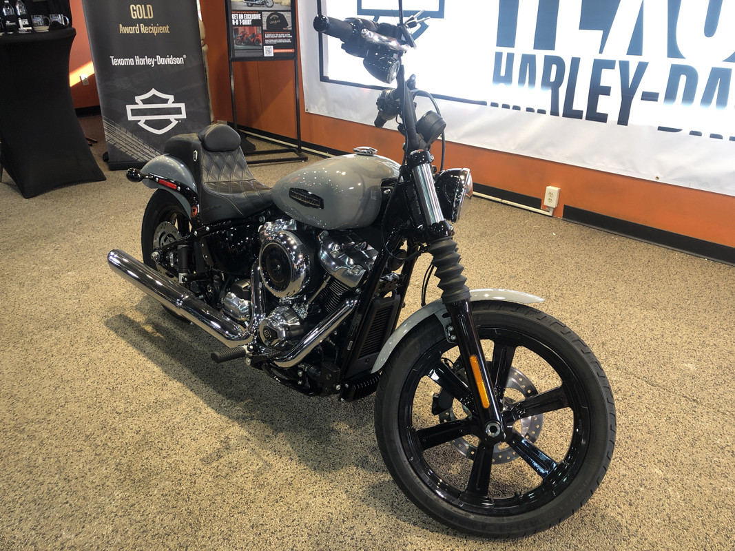 Street Bob®