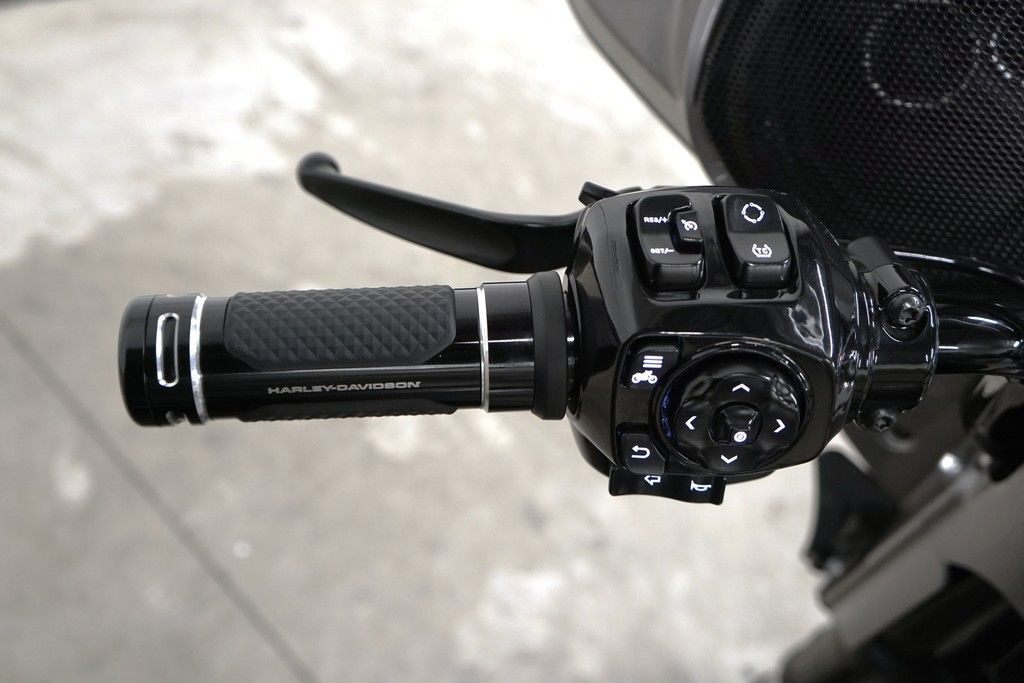 CVO® Street Glide®