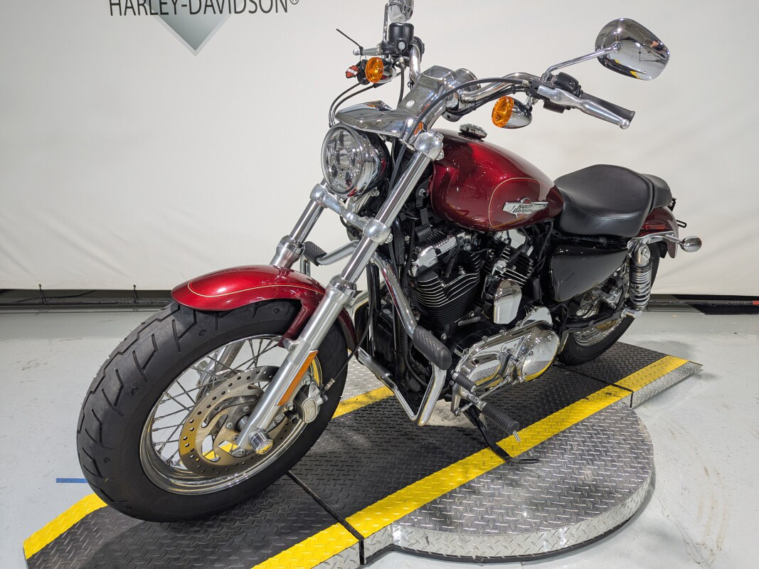 Sportster® 1200 Custom