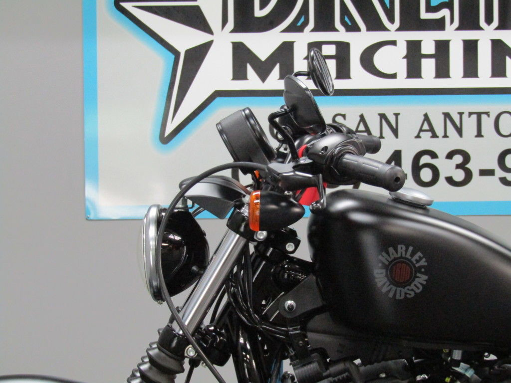 Iron 883®