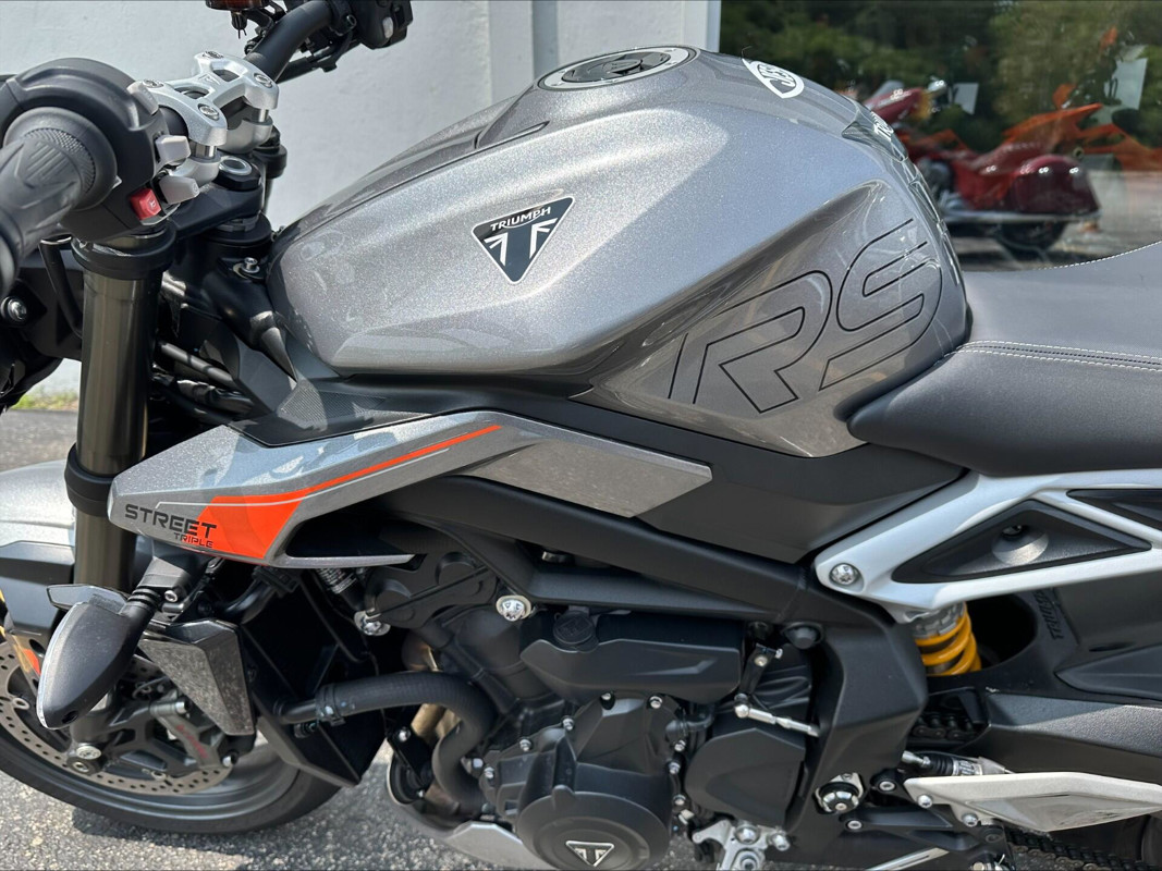 Street Triple RS