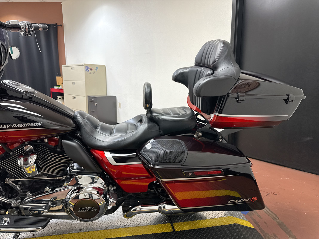 CVO® Street Glide®