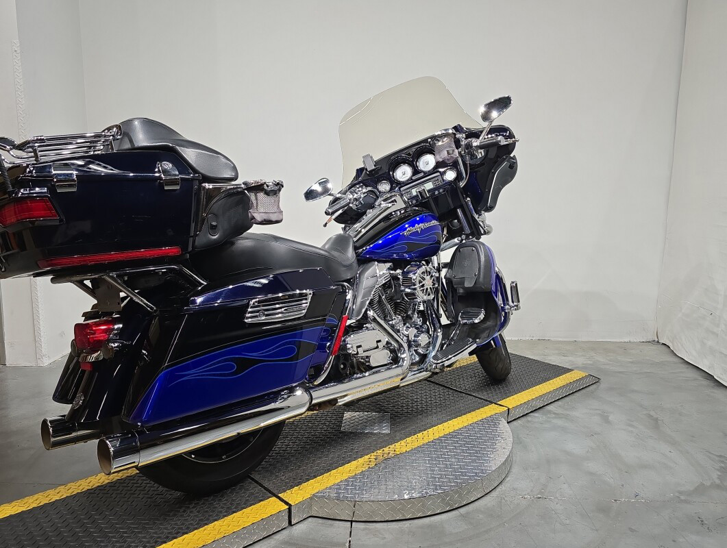 CVO® Ultra Classic Electra Glide®