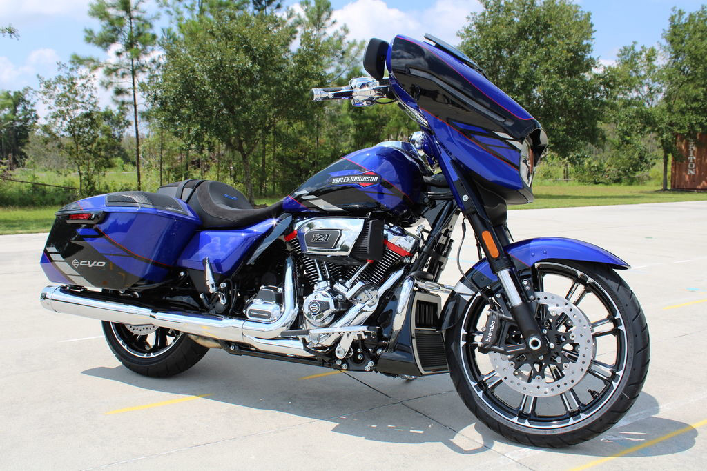 CVO® Street Glide®