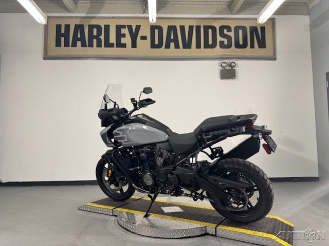 Pan America® 1250 Special