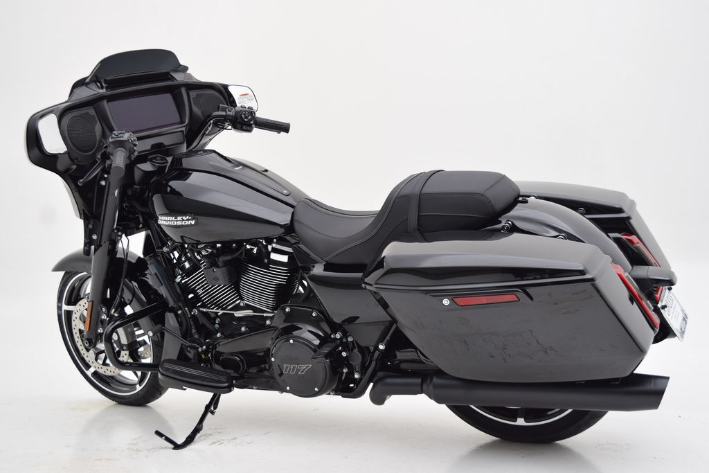 Street Glide®