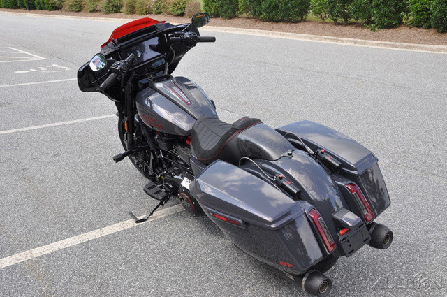 CVO® Street Glide® ST