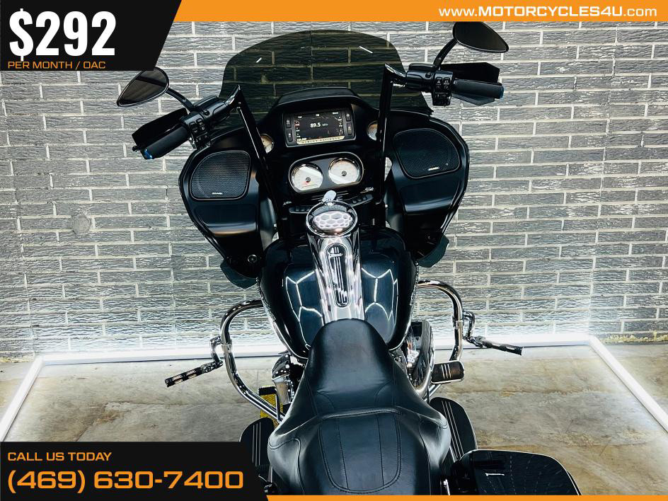 Road Glide®