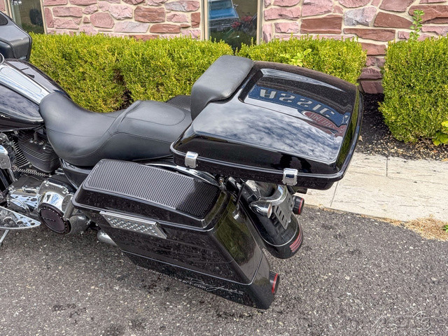 Road Glide® Custom