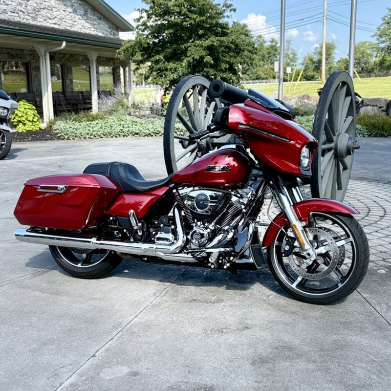 Street Glide®