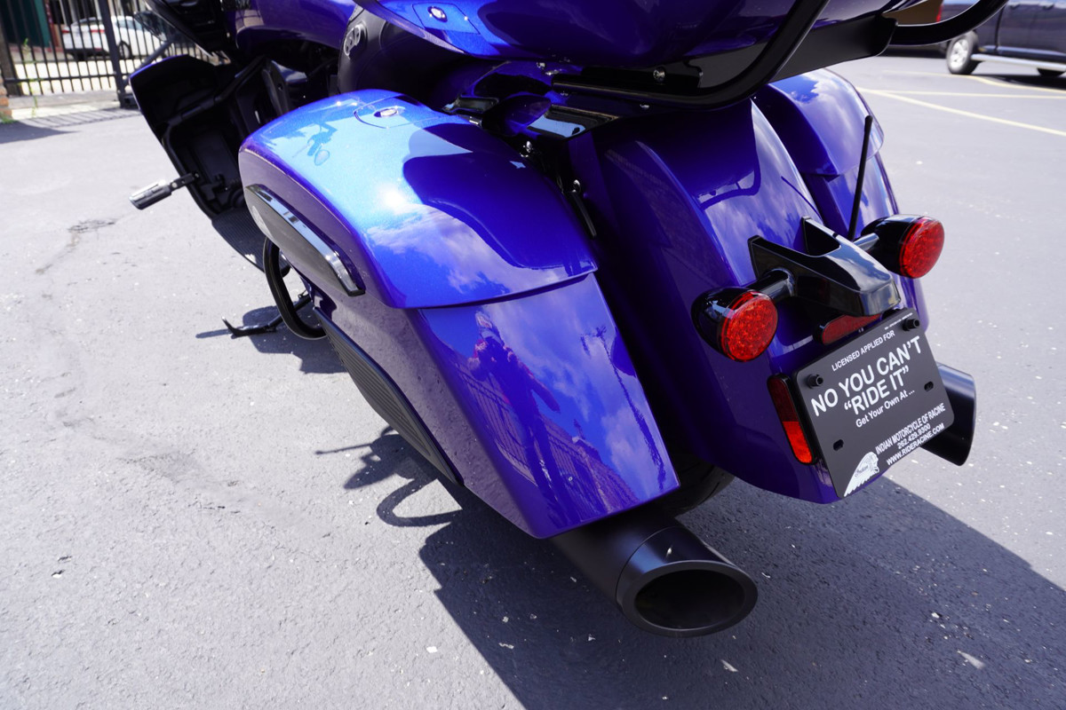 Pursuit Dark Horse Premium Package