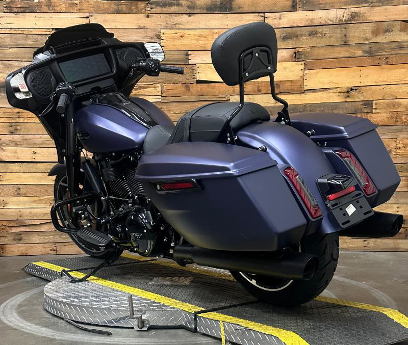 Street Glide®