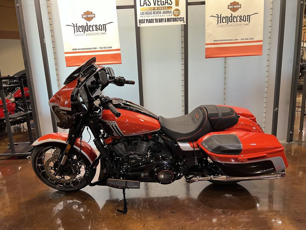 CVO® Street Glide®
