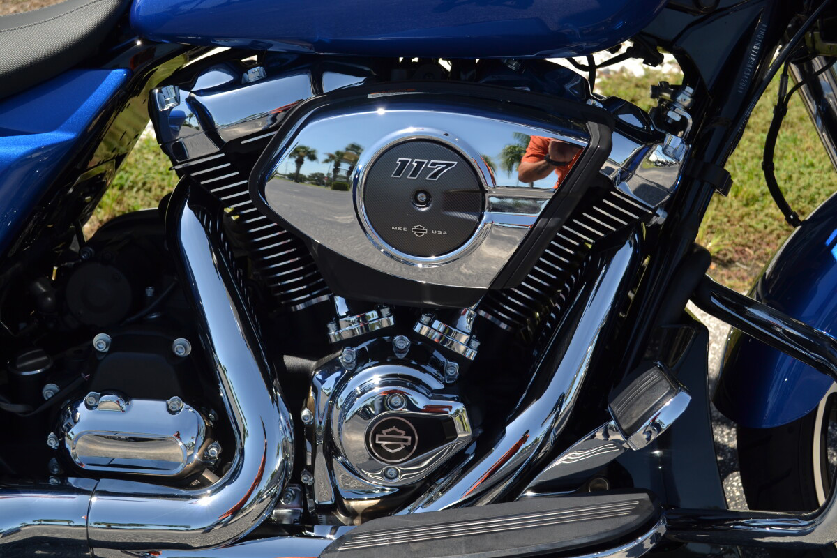 Street Glide®