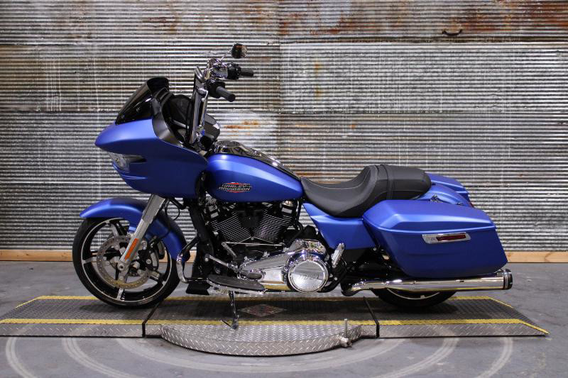 Road Glide®