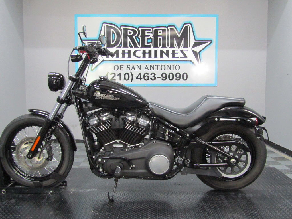Street Bob®