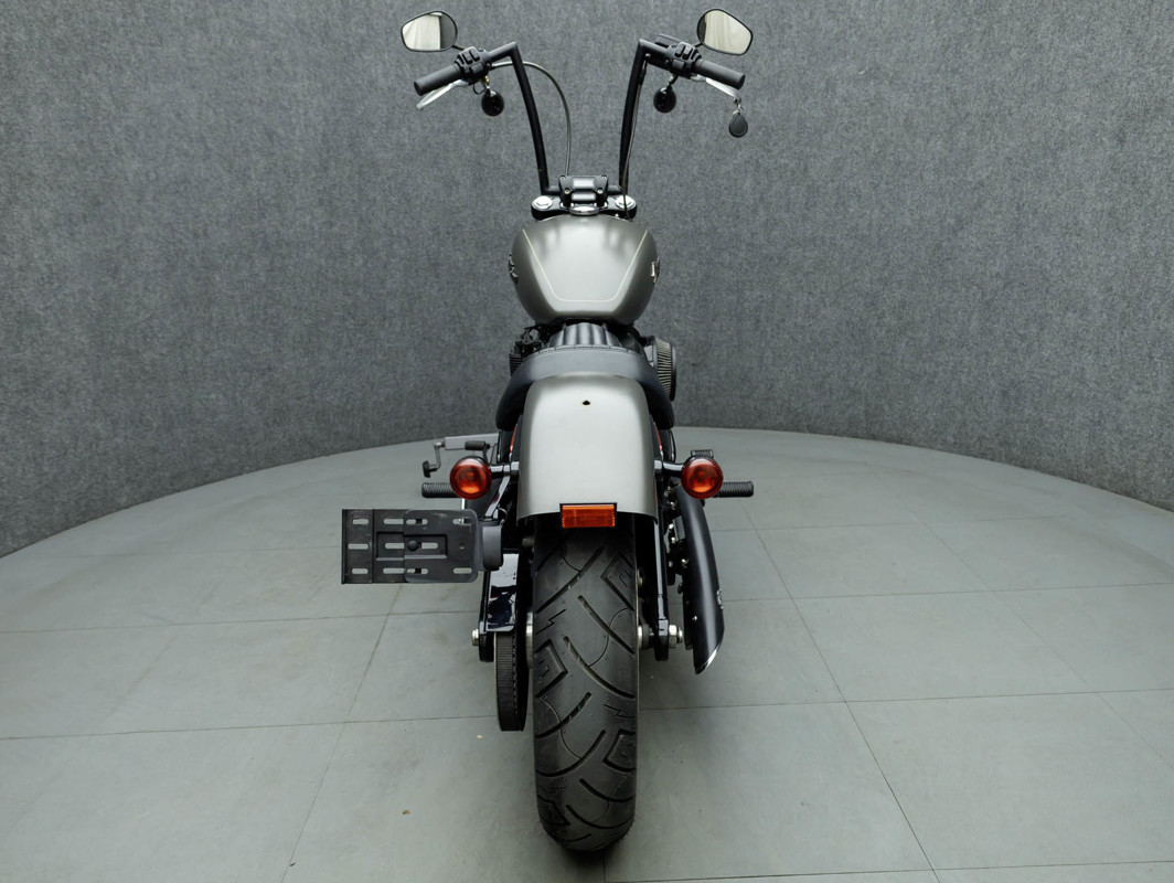 Softail® Street Bob®