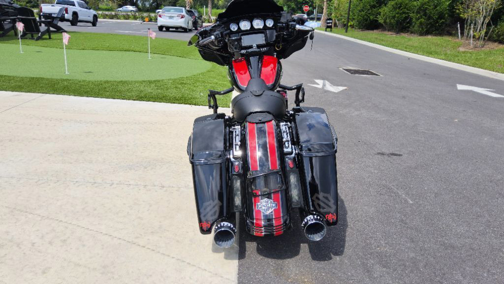Street Glide® Special