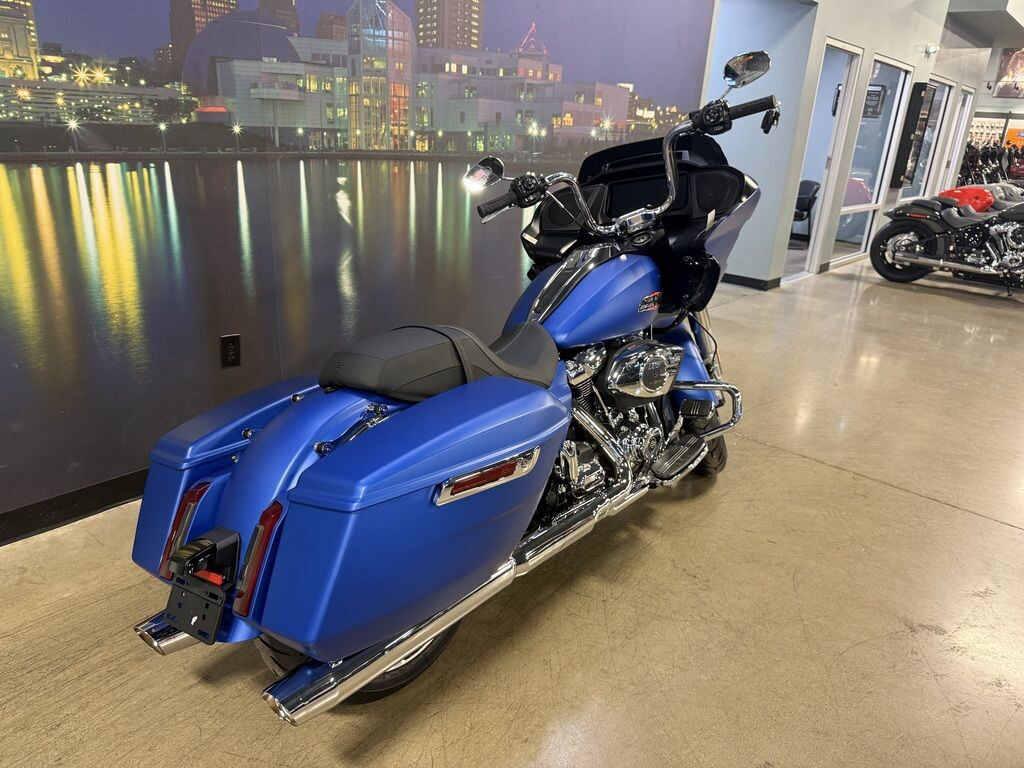 Road Glide®