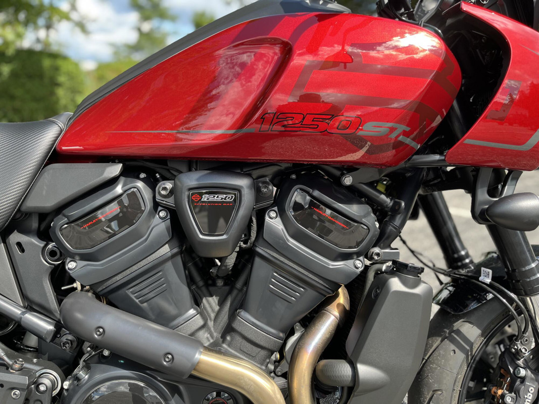 Pan America® 1250 ST