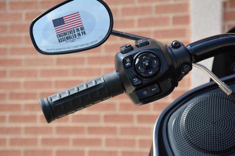 Road Glide®