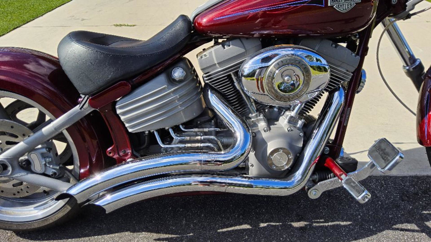 Softail® Rocker® C