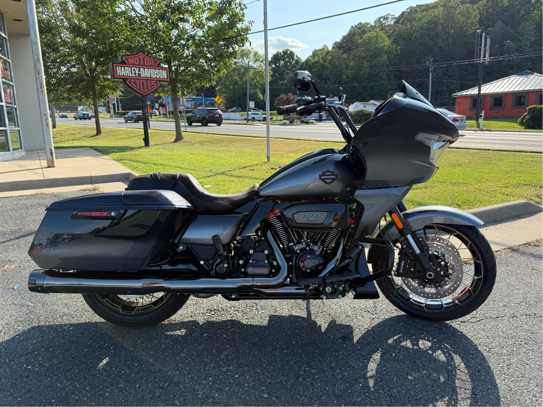 CVO® Road Glide®