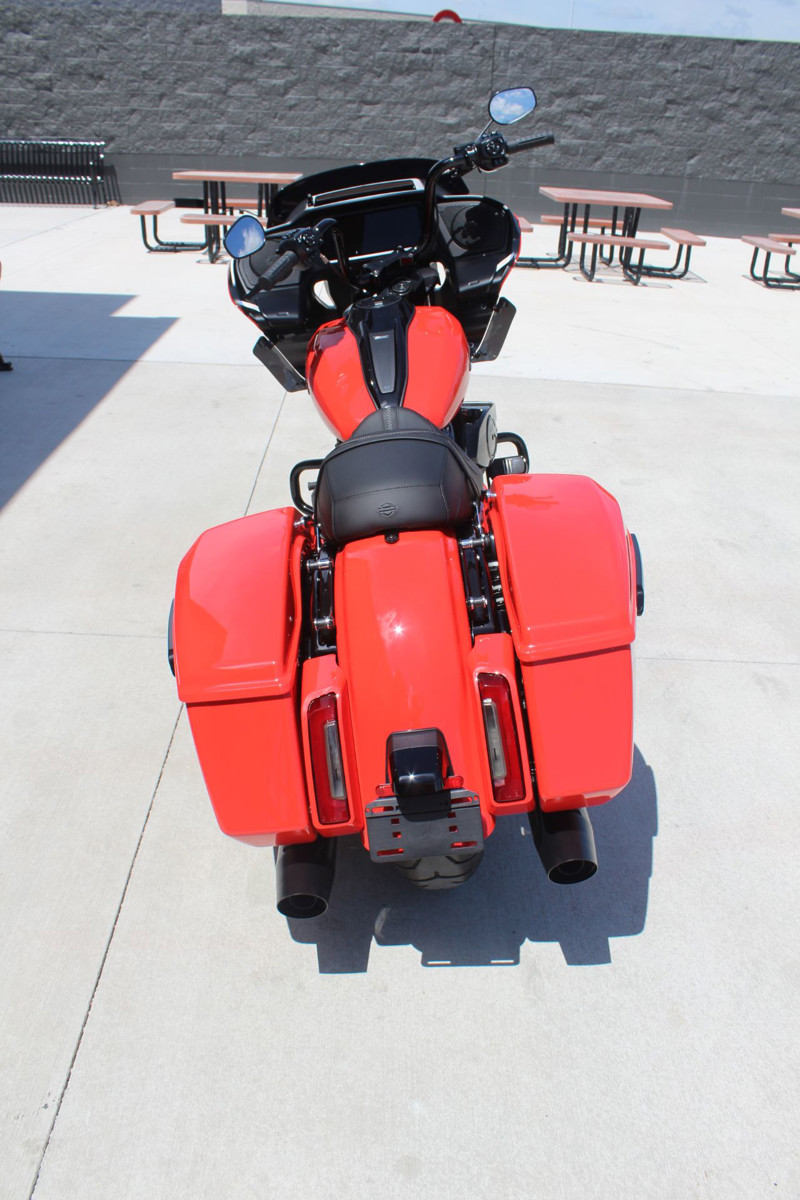 Road Glide®