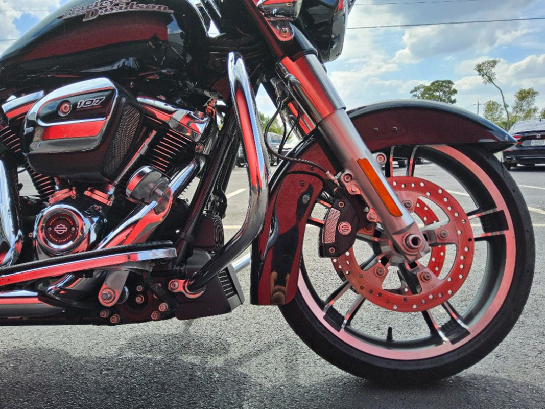 Street Glide® Special
