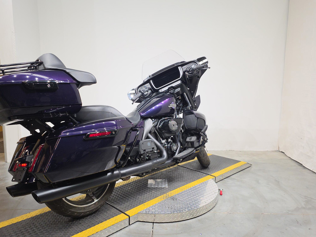 Street Glide® Ultra
