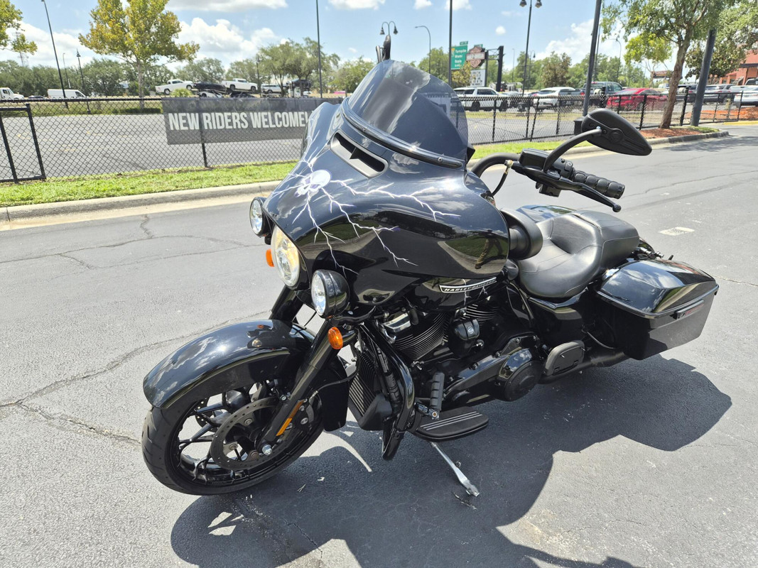 Street Glide® Special