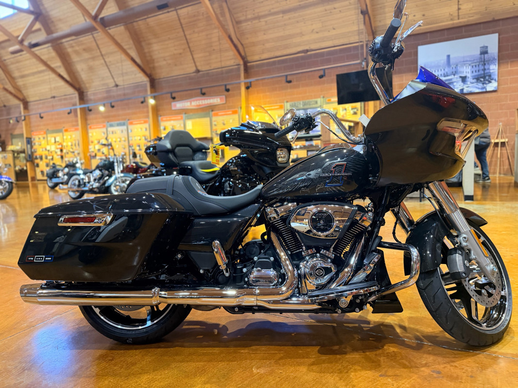 Road Glide®