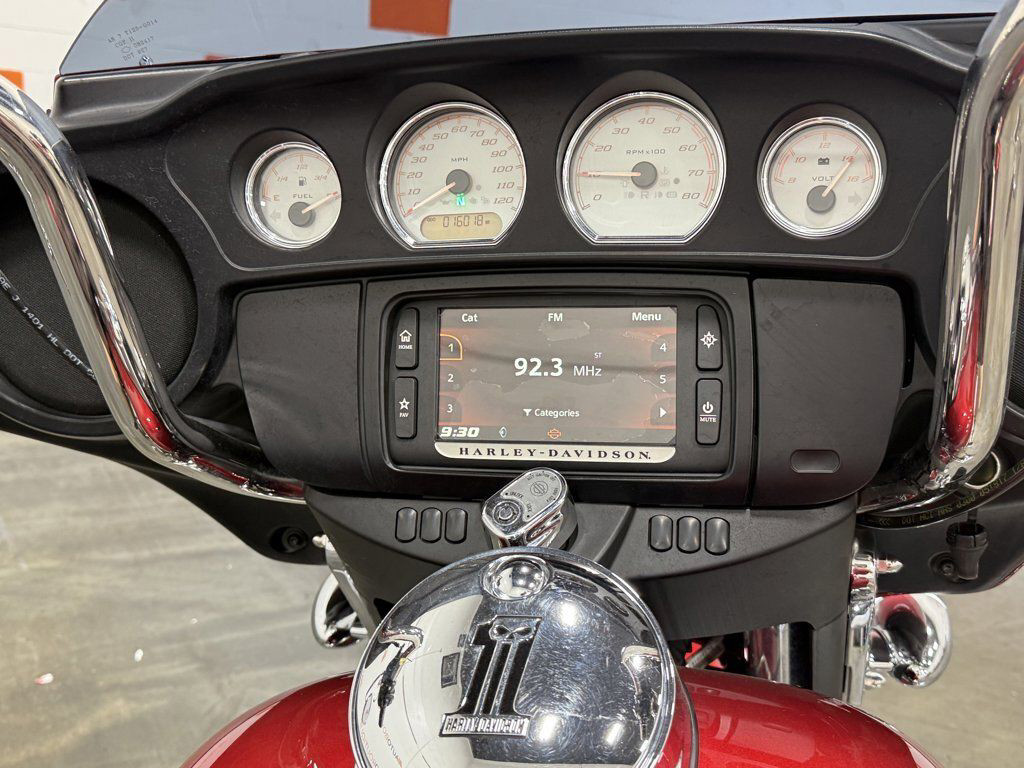 Street Glide®