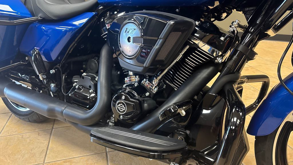 Road Glide®