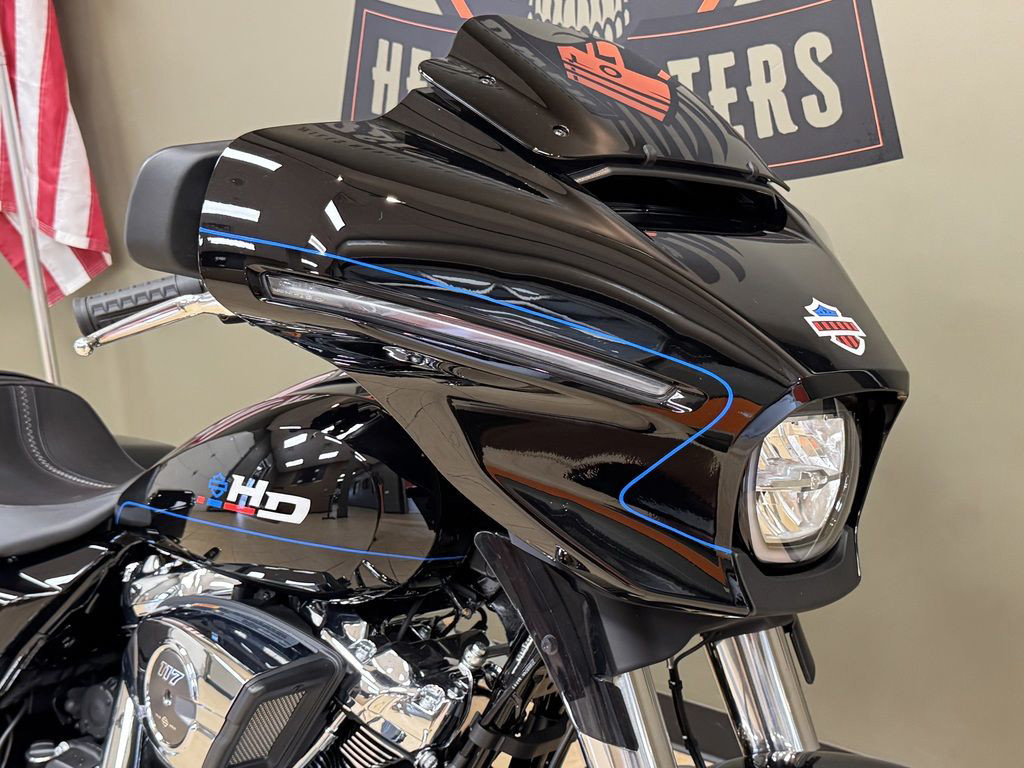 Street Glide®