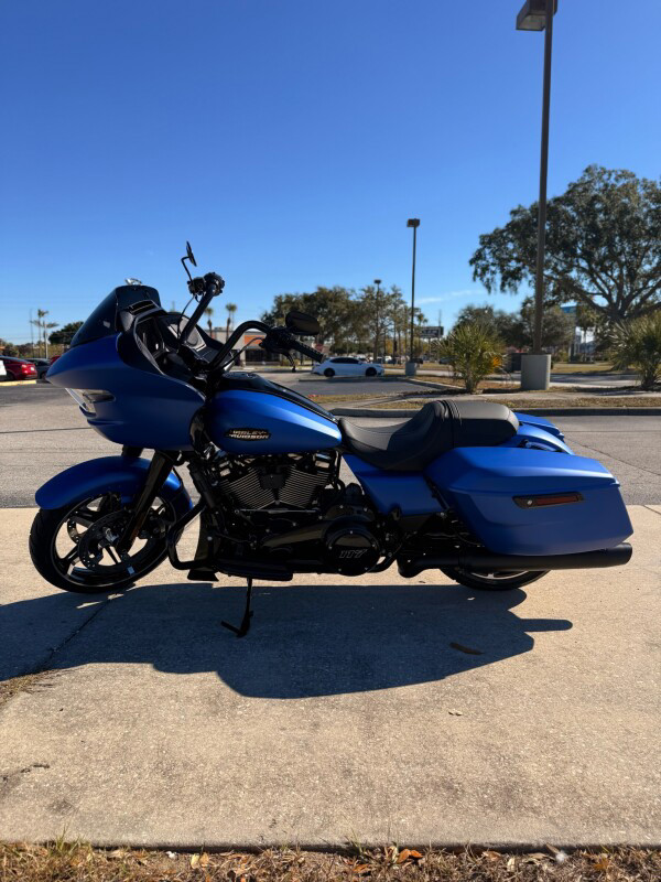 Road Glide®