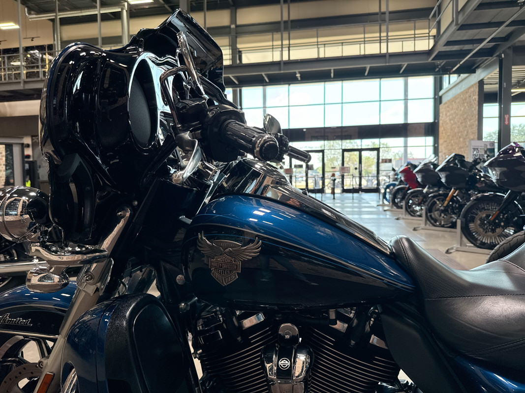 Electra Glide® Ultra® Limited 115th Anniversary