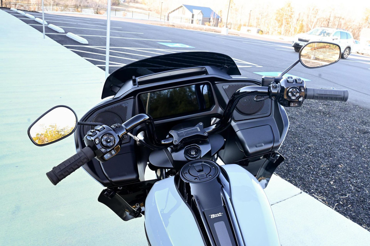 Road Glide®