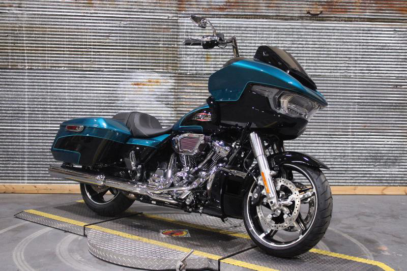 Road Glide®